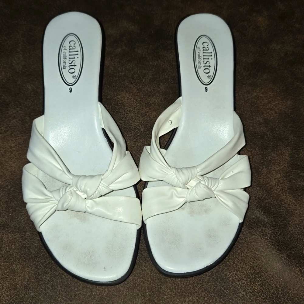 Callisto of California White Shoes 2-1/2" Black Heel